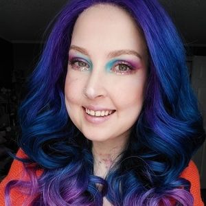 Meet your Posher, Jade